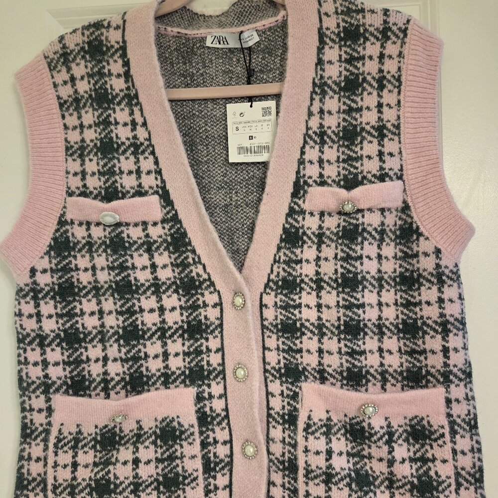 ara Women's Pink and Green sweater Vest